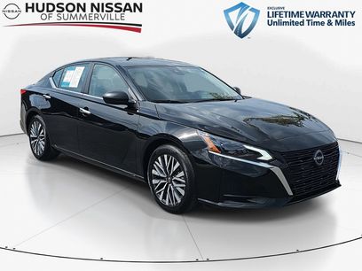 Used 2024 Nissan Altima 2.5 SV