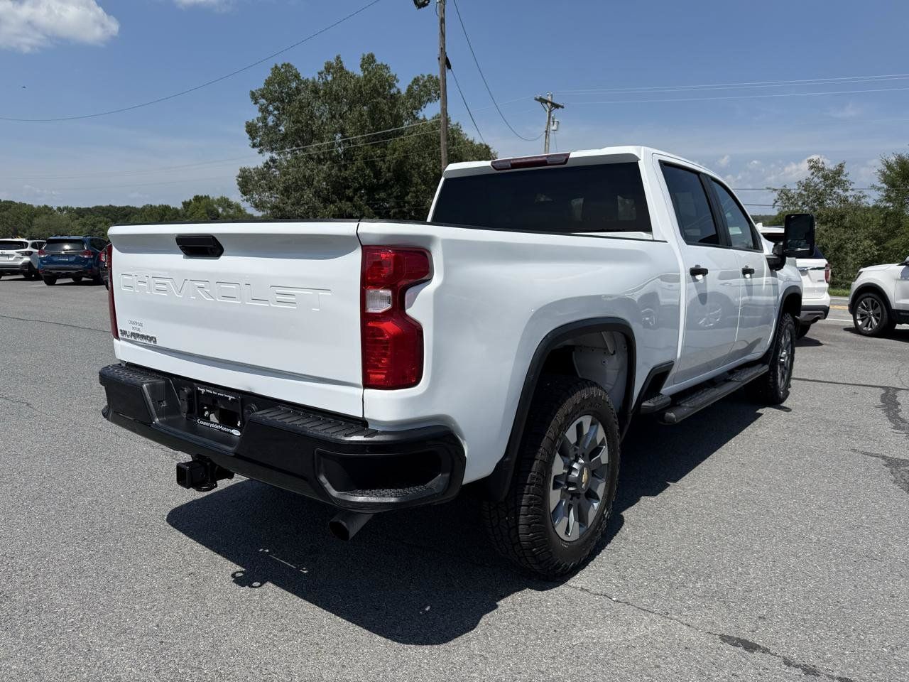 Used 2023 Chevrolet Silverado 2500 Custom AWD/4WD image 6