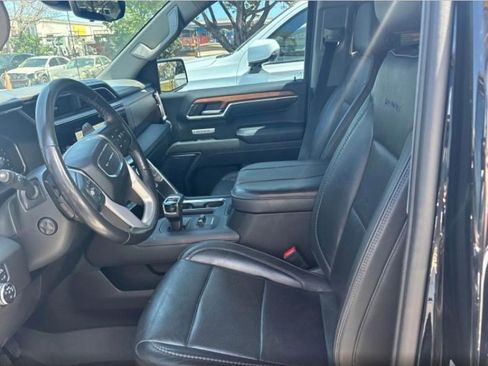 Used 2023 GMC Sierra 1500 Denali w/ Technology Package AWD/4WD image 7