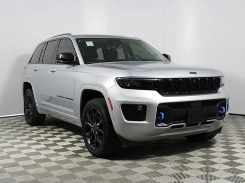 Used 2023 Jeep Grand Cherokee 30th Anniversary image 40