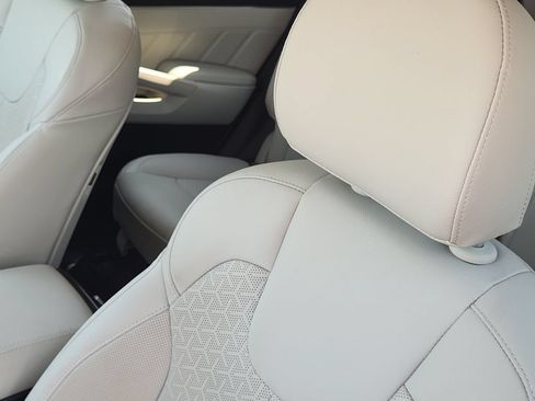 Certified 2022 Kia Sorento SX Prestige AWD/4WD image 22