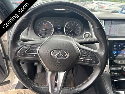 Used 2019 INFINITI Q60 3.0t Luxe w/ Essential Package AWD/4WD image 12