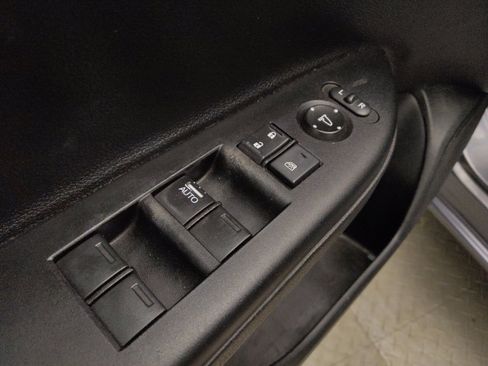 Used 2016 Honda Accord LX image 27