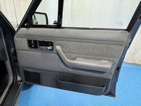 Used 1990 Jeep Cherokee Laredo RWD image 28