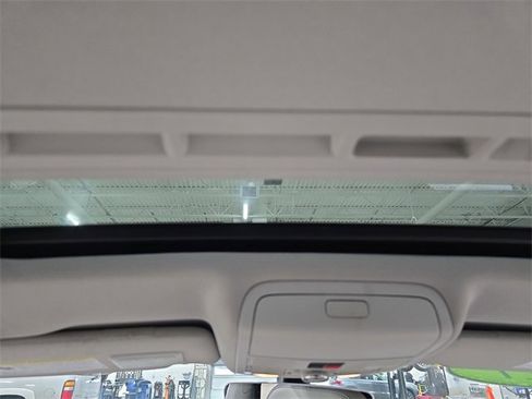 Used 2017 Volkswagen Passat 1.8T SE image 16