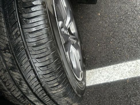 Used 2025 Honda Accord EX-L image 8