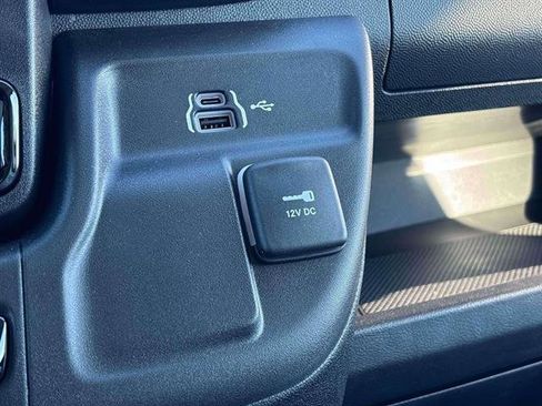 New 2026 RAM ProMaster 2500 w/ Premium Convenience Group image 14