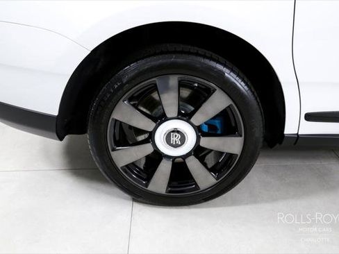 Certified 2023 Rolls-Royce Cullinan w/ Cullinan Package AWD/4WD image 41