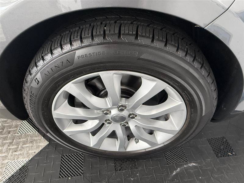 Used 2015 Land Rover Range Rover Sport HSE AWD/4WD image 17