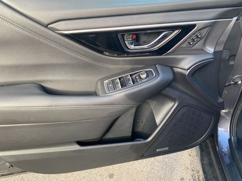 Used 2022 Subaru Outback Limited image 11