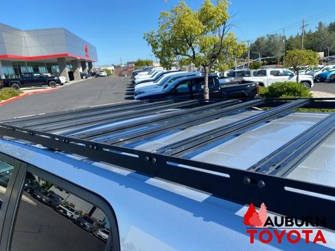 Used 2016 Toyota 4Runner SR5 AWD/4WD image 8