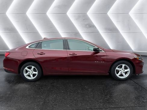 Used 2016 Chevrolet Malibu LS image 2