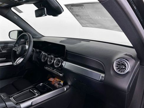 Certified 2026 Mercedes-Benz GLB 250 4MATIC image 25