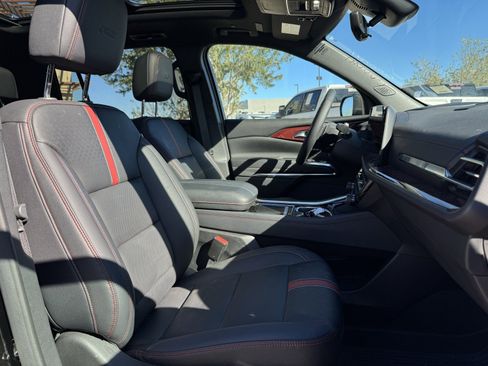 Used 2024 Chevrolet Traverse RS w/ LPO, Floor Liner Package image 15