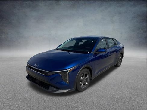 Used 2025 Kia K4 FWD image 3