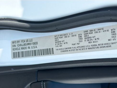 Used 2021 Jeep Grand Cherokee L Limited RWD image 34
