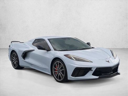 Used 2024 Chevrolet Corvette Stingray Preferred Conv w/ Z51 Performance Package RWD image 3
