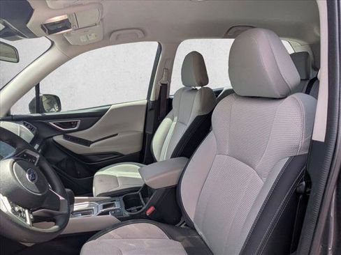 Used 2022 Subaru Forester AWD/4WD image 11