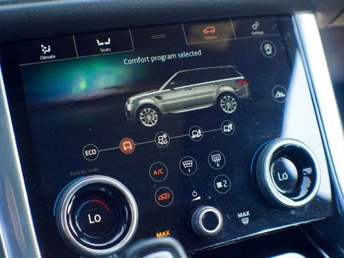 Used 2018 Land Rover Range Rover Sport HSE image 31