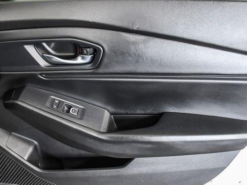 Used 2023 Honda Accord EX image 27