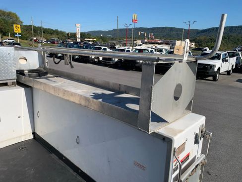 Used 2013 Ford F450 XL w/ Snow Plow Prep Pkg image 37