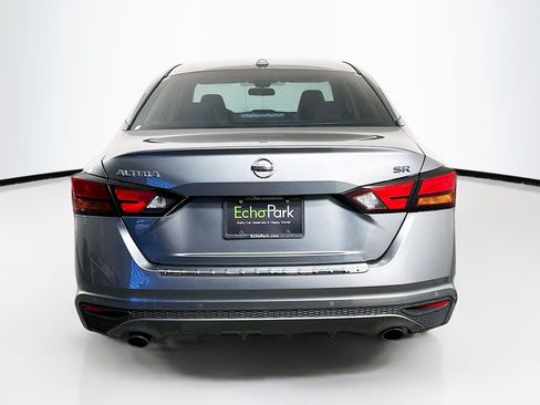 Used 2021 Nissan Altima 2.5 SR FWD image 7