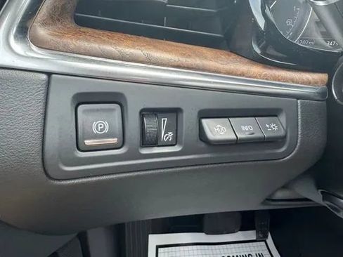 Used 2024 Cadillac XT5 Premium Luxury w/ Platinum Package AWD/4WD image 23