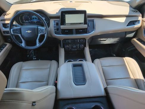 Used 2023 Chevrolet Tahoe Premier AWD/4WD image 28