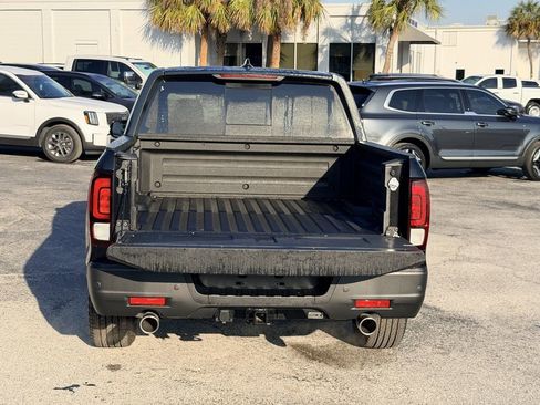 Used 2026 Honda Ridgeline Black Edition image 12