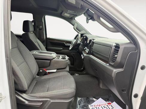 Used 2022 GMC Sierra 1500 Elevation w/ LPO, Elevation Black Package image 19