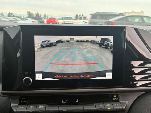 Used 2025 Toyota Camry LE image 17