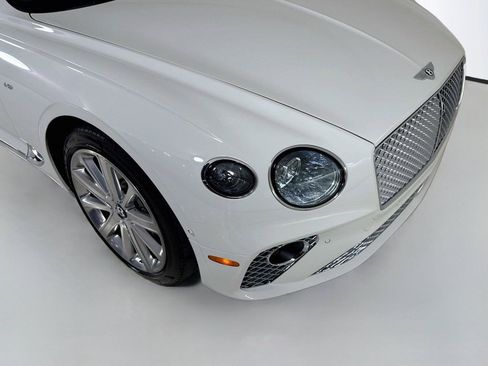 Used 2022 Bentley Continental GT AWD/4WD image 32