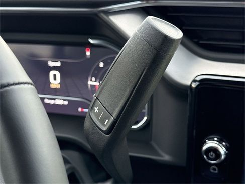 Used 2025 GMC Sierra 2500 Denali w/ Denali Reserve Package image 16