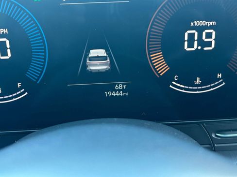 Used 2025 Hyundai Kona SEL image 50