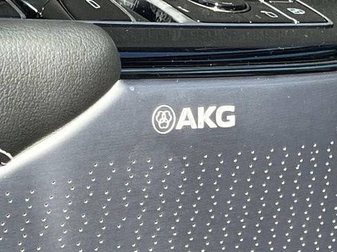 New 2026 Cadillac Lyriq V image 25