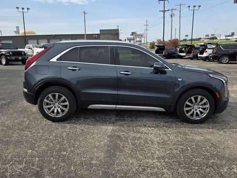 Used 2019 Cadillac XT4 Premium Luxury w/ Enhanced Visibility Package FWD image 8