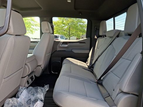 New 2026 GMC Sierra 1500 SLE w/ Preferred Package AWD/4WD image 6