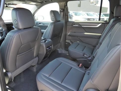 New 2026 GMC Acadia Elevation w/ Black Edition AWD/4WD image 33
