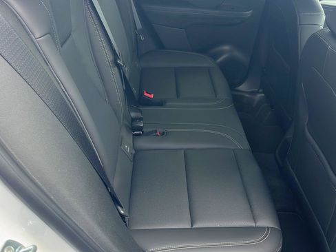 Used 2025 Buick Envision Preferred AWD/4WD image 25