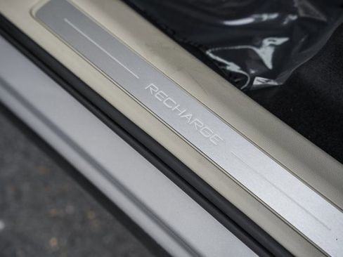 Used 2022 Volvo XC60 T8 Inscription w/ Advanced Package image 40