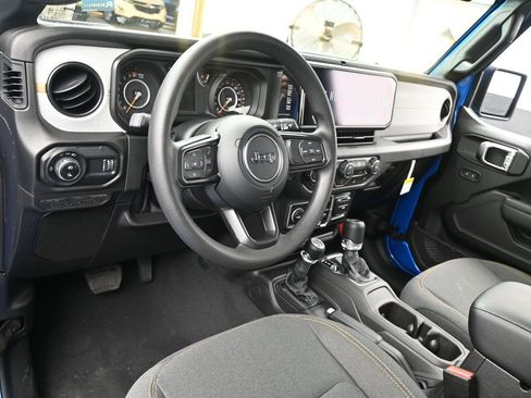 New 2026 Jeep Gladiator Sport image 13