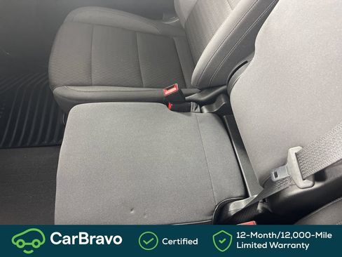 Used 2024 Chevrolet Silverado 1500 LT AWD/4WD image 36