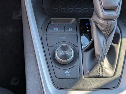 New 2025 Toyota RAV4 LE image 17