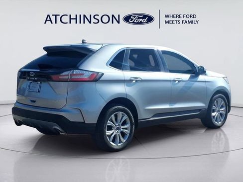 Certified 2024 Ford Edge Titanium AWD/4WD image 4