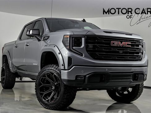 Used 2025 GMC Sierra 1500 Elevation w/ Elevation Premium Package AWD/4WD image 1
