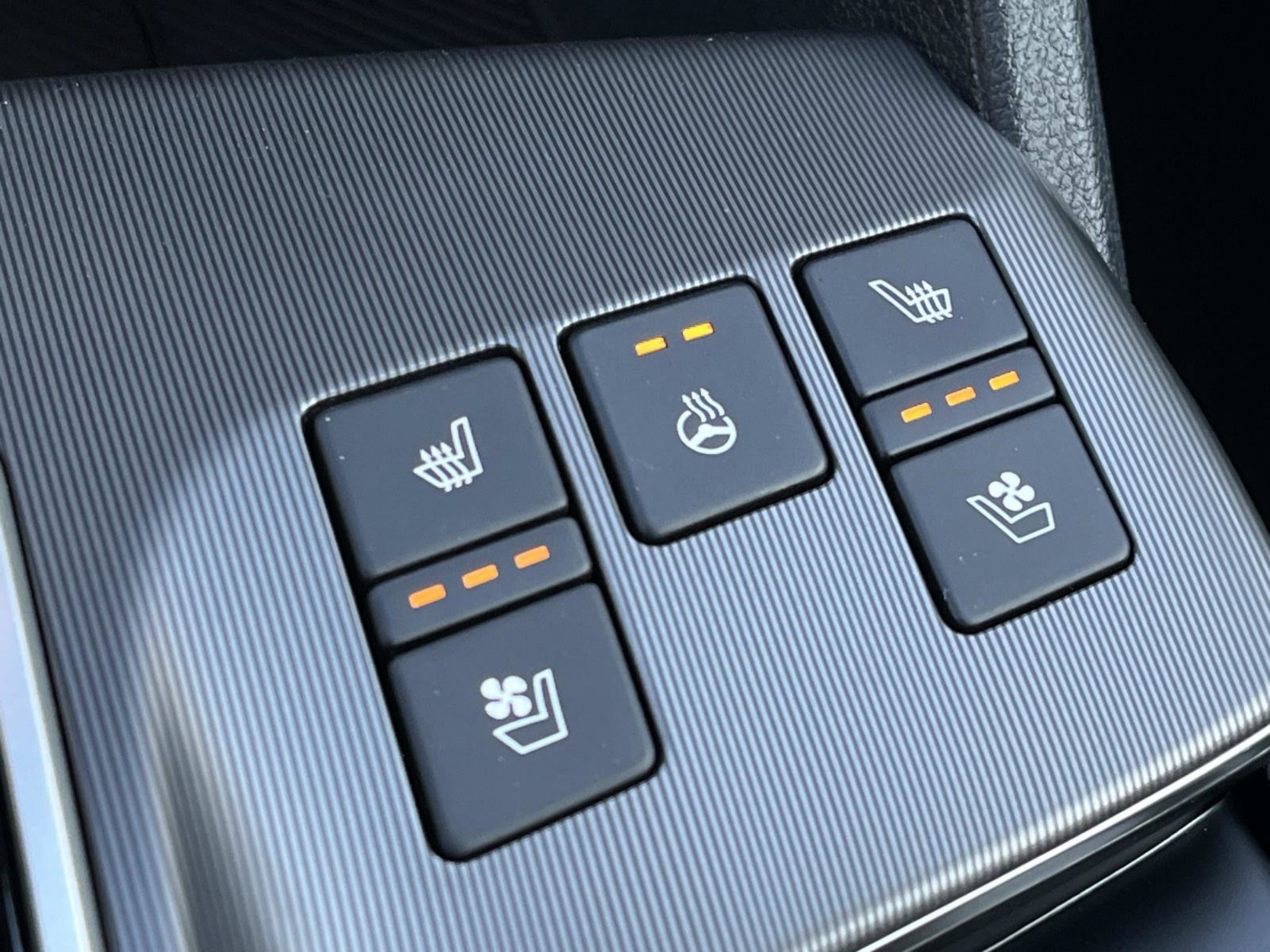 New 2026 Kia Sportage SX FWD image 29