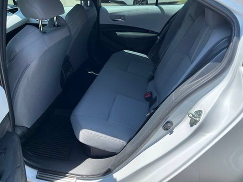 Used 2024 Toyota Corolla SE w/ Convenience Package FWD image 3