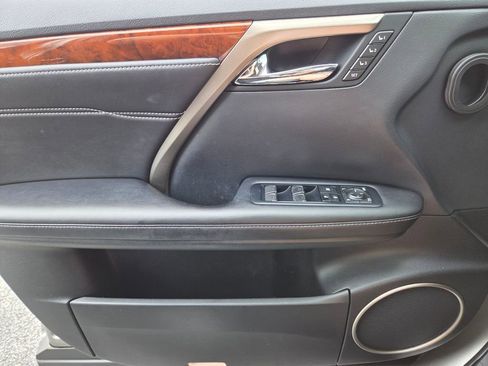 Used 2019 Lexus RX 350L FWD image 29