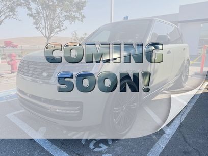 Used 2025 Land Rover Range Rover Long Wheelbase SE