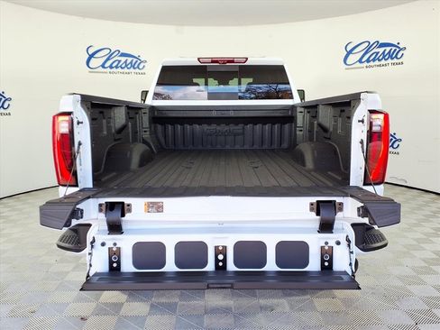 New 2026 GMC Sierra 3500 Denali w/ Denali Reserve Package image 5